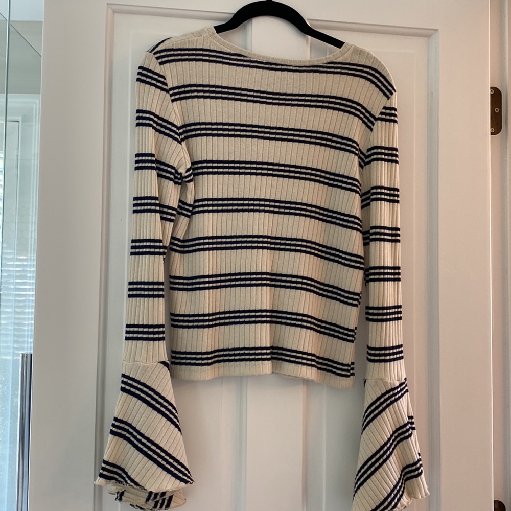 Zara long sleeve bell cuff striped pullover-cream with navy stripes size Small - Picture 4 of 4
